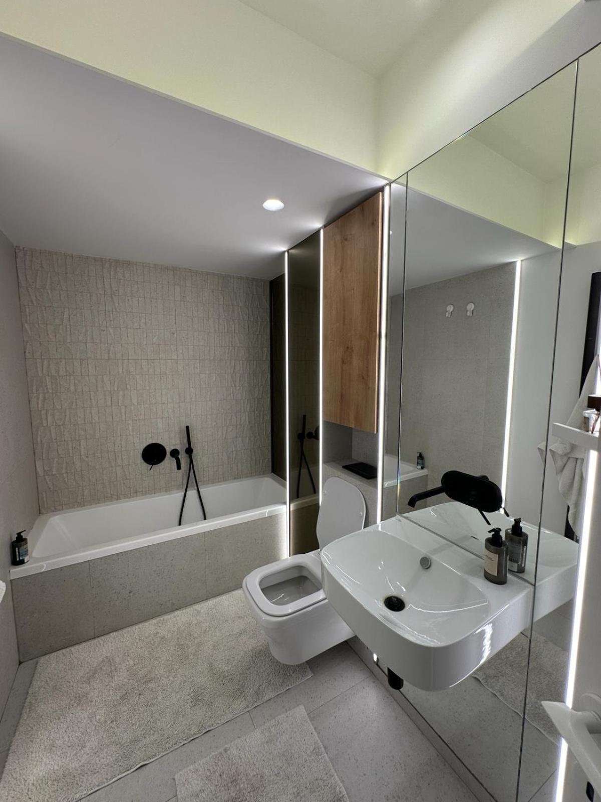 Apartament De Lux 부쿠레슈티 외부 사진